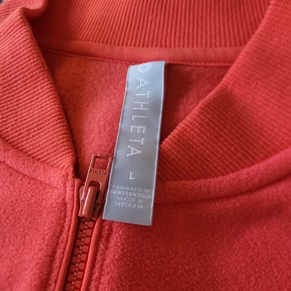 EUC ATHLETA Zion Microfleece Zip Up Bomber Jacket Torch Red Large - Picture 9 of 12